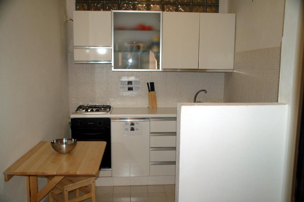Nice Apartments In Waterfront Villa In Bosa Porto Alabe Tresnuraghes Екстериор снимка